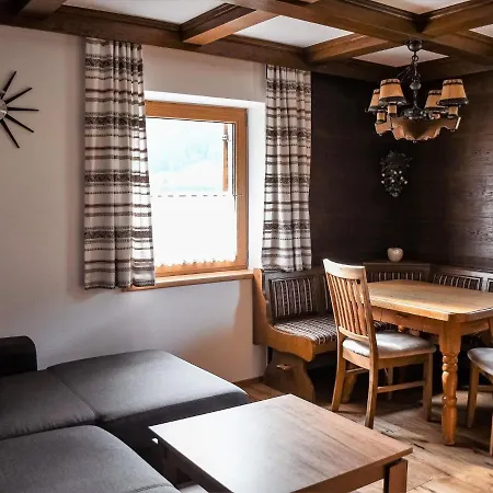 Holiday Kleinwiesen, Wald im Pinzgau